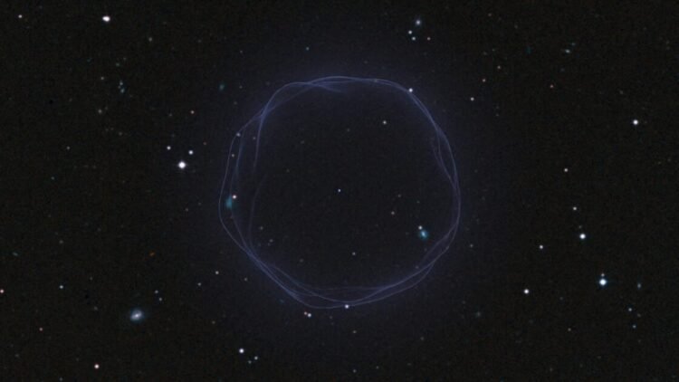 Zooming-in on the remote quasar P172+18