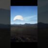 ¡Mira a Saturno elevarse sobre lagos alienígenas! VIAJE ALUCINANTE