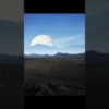 ¡Mira a Saturno elevarse sobre lagos alienígenas! VIAJE ALUCINANTE